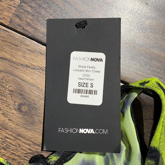 NWT FASHION NOVA Animal Print Dress Size S - Picture 3 of 4